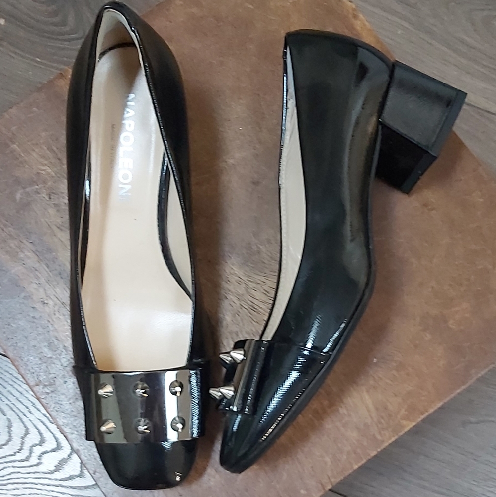 Napoleoni spiked patent leather shoes